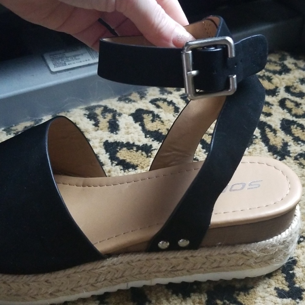 Espadrilles - Picture 4 of 4